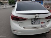 Cần bán lại xe Mazda 3 1.5 đời 2016, màu trắng