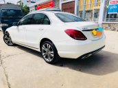 Xe Mercedes C250 sản xuất 2017, màu trắng, nhập khẩu nguyên chiếc số tự động