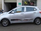 Bán ô tô Hyundai Grand i10 năm 2014, màu bạc, nhập khẩu, số sàn