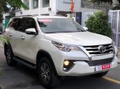 Cần bán lại xe Toyota Fortuner sản xuất năm 2017, màu trắng