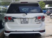 Bán xe cũ Toyota Fortuner AT sản xuất năm 2014, màu trắng