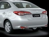 Cần bán Toyota Vios đời 2018, màu bạc, 516 triệu