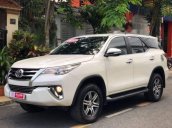 Cần bán lại xe Toyota Fortuner sản xuất năm 2017, màu trắng