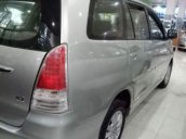 Bán Toyota Innova sản xuất 2010, màu bạc xe gia đình, giá tốt