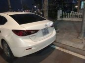 Bán Mazda 3 đời 2015, màu trắng, giá tốt