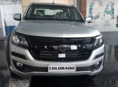 Bán ô tô Chevrolet Colorado đời 2018, màu bạc, xe nhập 