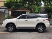 Cần bán lại xe Toyota Fortuner sản xuất năm 2017, màu trắng
