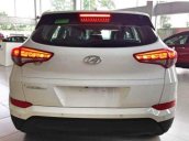 Bán Hyundai Tucson 2.0 sản xuất năm 2018, màu trắng giá cạnh tranh