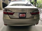 Cần bán xe Toyota Camry đời 2018, màu nâu vàng đi lướt 9.000km