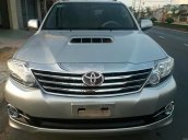 Bán Toyota Fortuner G sản xuất năm 2015, màu bạc, xe gia đình