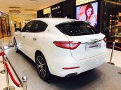 Bán xe Maserati Levante Sport 2018, màu trắng, xe nhập chính hãng. LH: 0978877754 tư vấn