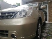 Bán ô tô Nissan Grand livina đời 2012, màu vàng cát, nhập khẩu nguyên chiếc còn mới