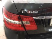 Bán xe Mercedes E300 AMG 2011, xe chạy 8 vạn km, đẹp xuất sắc