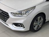 Cần bán xe Hyundai Accent 2018, màu trắng giá tốt