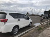 Bán xe cũ Toyota Innova MT năm 2018, màu trắng, giá tốt