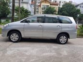 Bán ô tô Toyota Innova G sản xuất 2010, màu bạc xe gia đình giá cạnh tranh