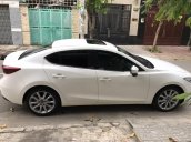 Bán Mazda 3 2.0AT ĐK T11/2016 màu trắng, xe đẹp như mới