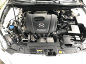 Bán Mazda 3 2.0AT ĐK T11/2016 màu trắng, xe đẹp như mới