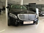 Cần bán Mercedes C250 mới, màu đen, nội thất đen ở Tuy Hòa, Phú Yên