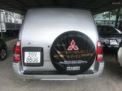 Cần bán lại xe Mitsubishi Pajero sản xuất 2004, màu bạc, giá tốt