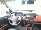 Bán Hyundai Grand i10 1.2 AT đời 2017, màu trắng chính chủ