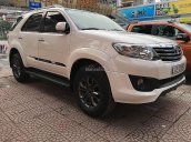 Bán gấp Toyota Fortuner Sportivo đời 2014, màu trắng, chính chủ