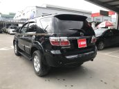 Cần bán xe Toyota Fortuner 2.5G năm sản xuất 2011, màu đen, giá chỉ 670 triệu