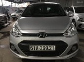 Bán Hyundai i10 1.0MT màu bạc số sàn, nhập Ấn Độ 2015, bản 5 cửa, gia đình, xe chạy 38000km