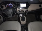 Bán Hyundai i10 1.0MT màu bạc số sàn, nhập Ấn Độ 2015, bản 5 cửa, gia đình, xe chạy 38000km