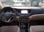 Cần bán Hyundai Tucson 2018, màu trắng, nhập khẩu