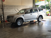 Bán xe Ford Everest 2010, màu vàng, xe gia đình