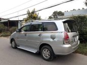 Tôi cần bán một xe Innova 2.0 MT đời 2008, xe còn mới đẹp, không một vết trầy