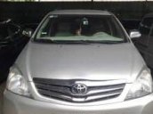 Cần bán gấp Toyota Innova V năm sản xuất 2009, màu bạc, giá 450 triệu