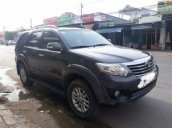 Bán xe Toyota Fortuner đời 2013, màu xám số tự động giá cạnh tranh