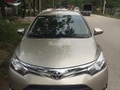 Cần bán lại xe Toyota Vios sản xuất 2017, màu vàng  