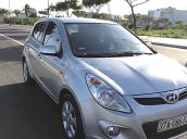 Cần bán Hyundai i20 năm sản xuất 2012, màu bạc, nhập khẩu nguyên chiếc
