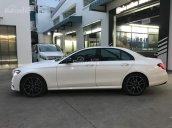 Cần bán xe cũ Mercedes E300 AMG CBU sản xuất 2017, màu trắng, nhập khẩu nguyên chiếc như mới