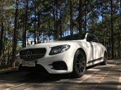 Cần bán xe cũ Mercedes E300 AMG CBU sản xuất 2017, màu trắng, nhập khẩu nguyên chiếc như mới