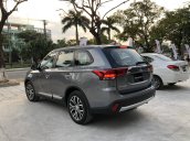 Bán ô tô Mitsubishi Outlander sản xuất năm 2018, hỗ trợ trả góp, có xe giao ngay, LH 0905.499.985 ép giá