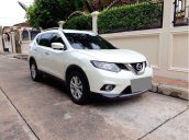 Bán xe Nissan X-Trail 2017 Đk 2018, số tự động, màu trắng, bản full