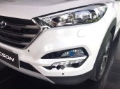 Bán ô tô Hyundai Tucson đời 2018, màu trắng, giá tốt