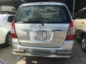 Bán Toyota Innova sản xuất năm 2012, màu bạc còn mới