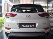 Bán ô tô Hyundai Tucson đời 2018, màu trắng, giá tốt