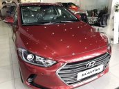 Cần bán xe Hyundai Elantra sản xuất năm 2018, màu đỏ