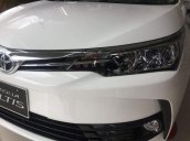 Bán ô tô Toyota Corolla altis 1.8E đời 2018, màu trắng, 718tr