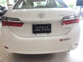 Bán ô tô Toyota Corolla altis 1.8E đời 2018, màu trắng, 718tr