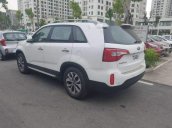 Cần bán gấp Kia Sorento sản xuất năm 2016, màu trắng 