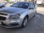 Cần bán xe Chevrolet Cruze đời 2017 màu bạc, 440 triệu