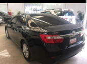 Bán Toyota Camry 2.0E 2012, màu đen