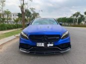 Bán xe Mercedes C300 AMG W205 2015, màu xanh lam chính chủ